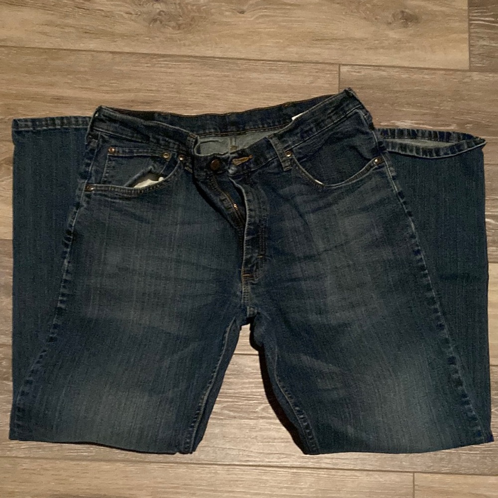 Men’s Wrangler Blue Jeans
